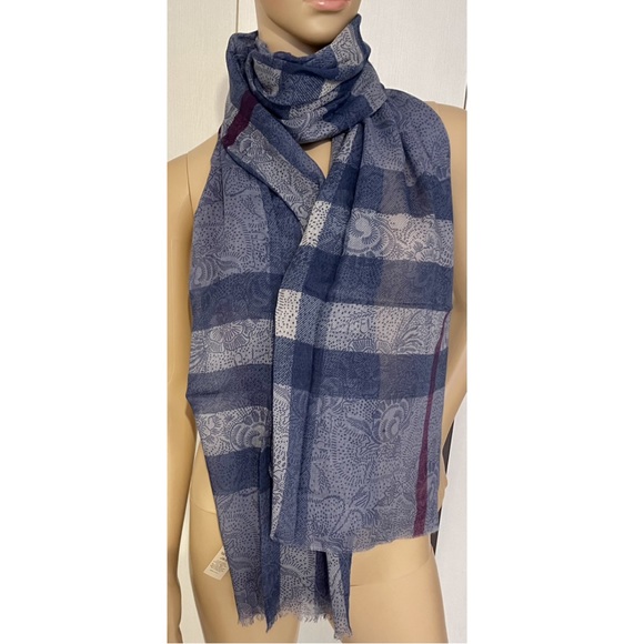 100% Authentic Burberry lightweight cashmere blend scarf delicate - Picture 6 of 8